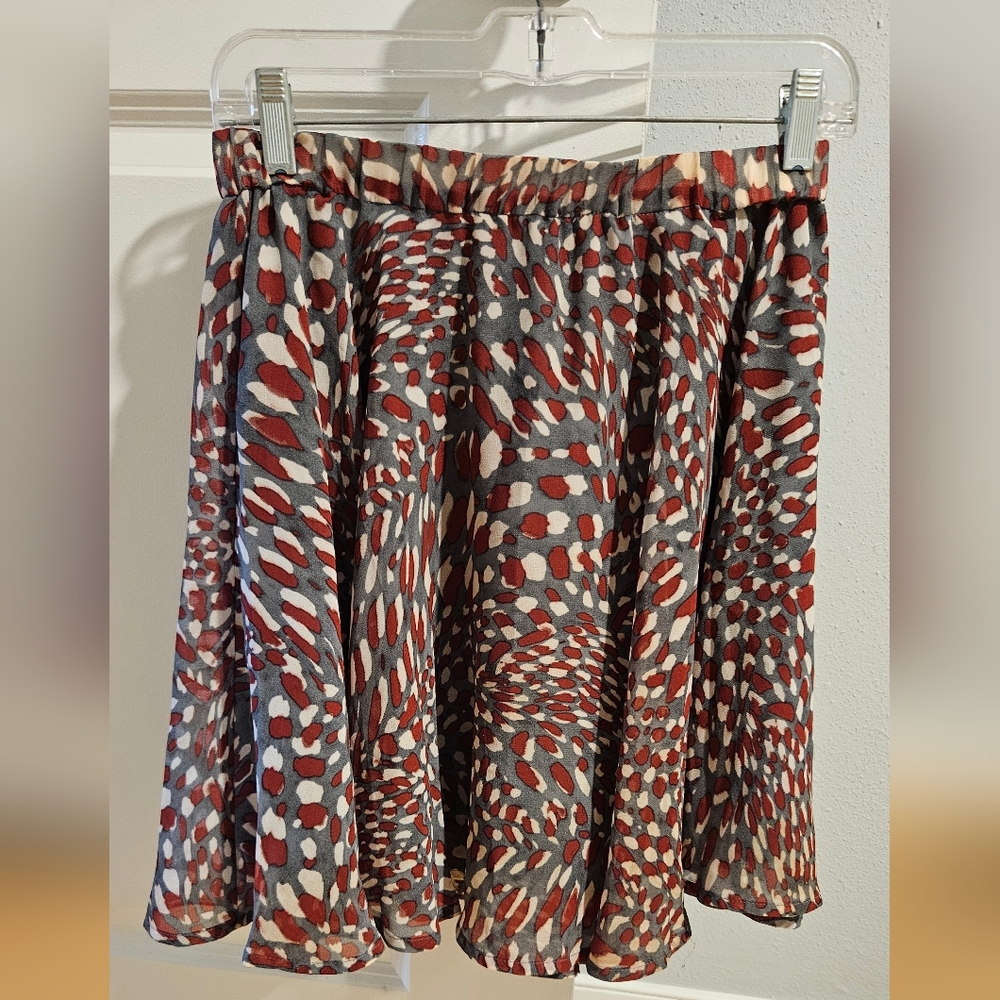 Banana Republic Flippy Lined Sheer Skirt Size Small 18" Length